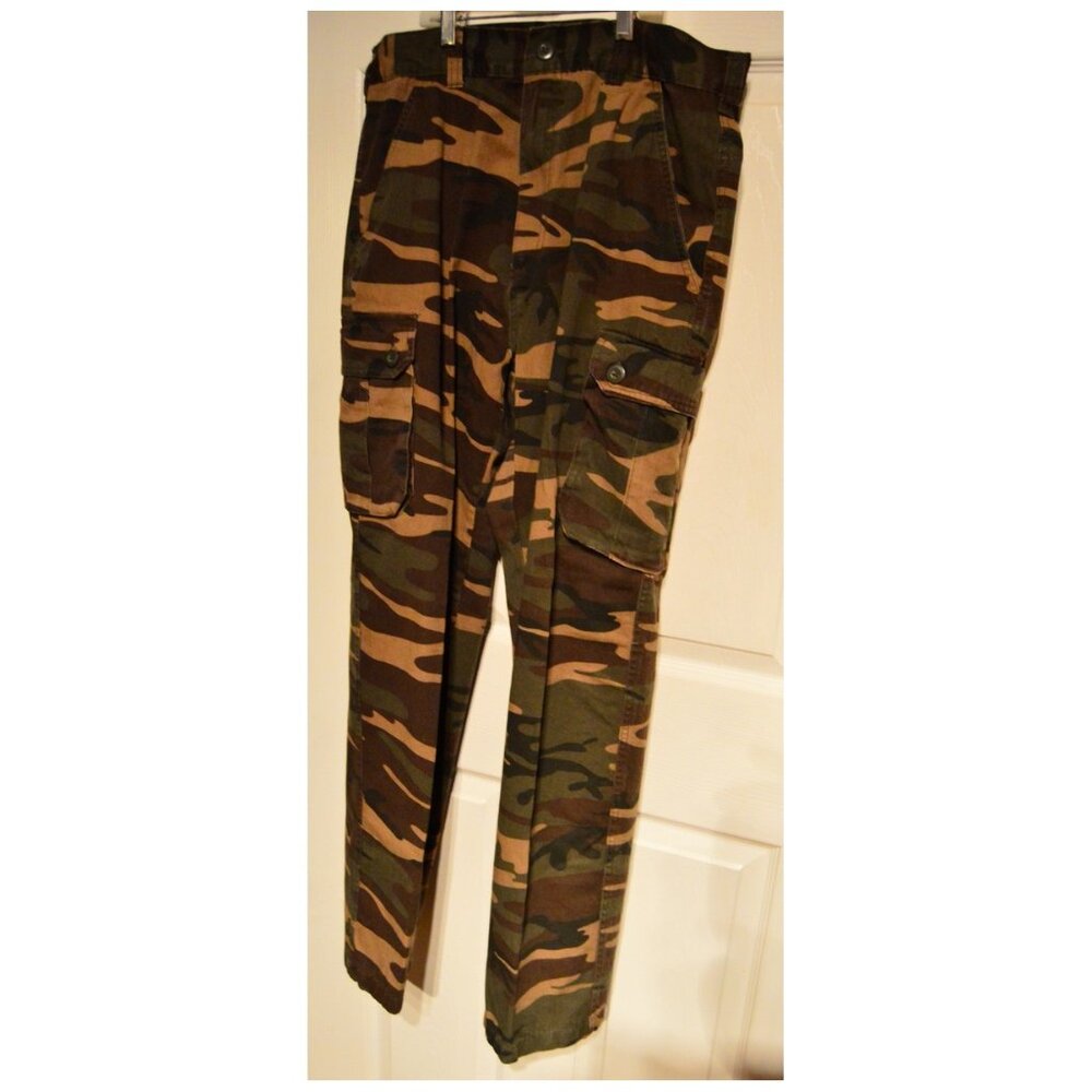 Game Winner Men's Camouflage Cammo Size Medium Normal Fit Pants Slacks